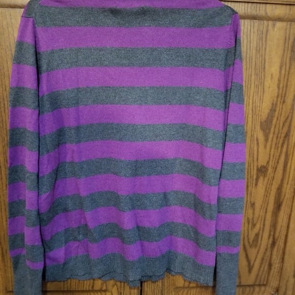 Liz Claiborne Xlg sweater - Picture 2 of 7